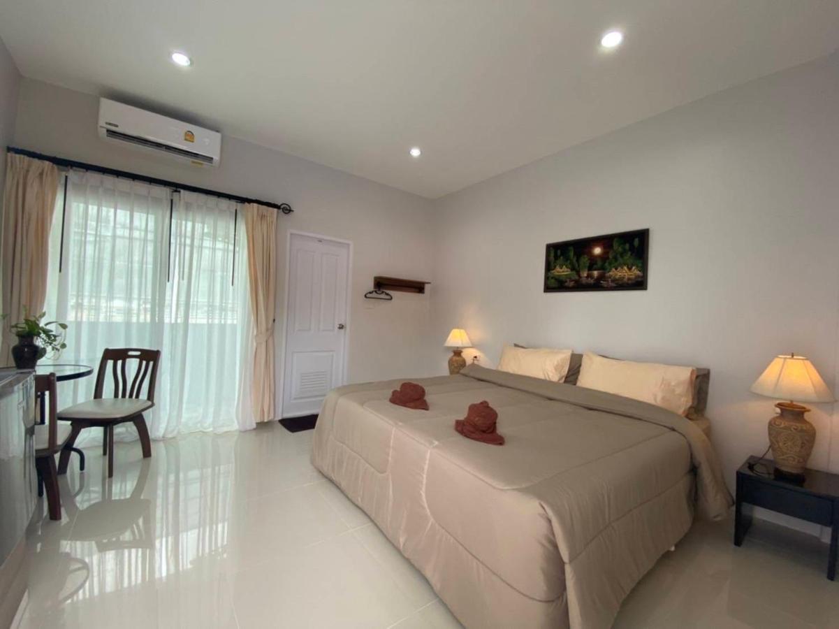 Hotel Mondee House @The Airport à Thalang Extérieur photo